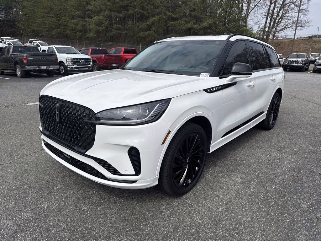 2025 Pristine White Metallic Tri-Coat Lincoln Aviator Reserve AWD SUV