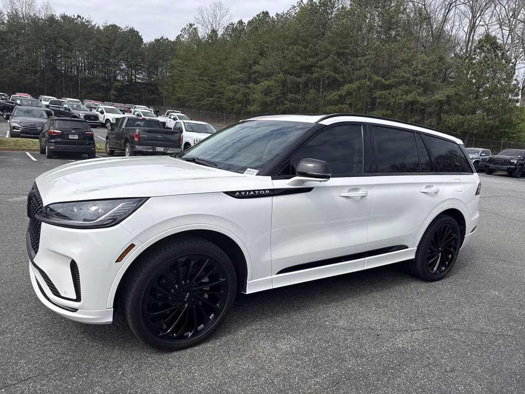 2025 Pristine White Metallic Tri-Coat Lincoln Aviator Reserve AWD SUV