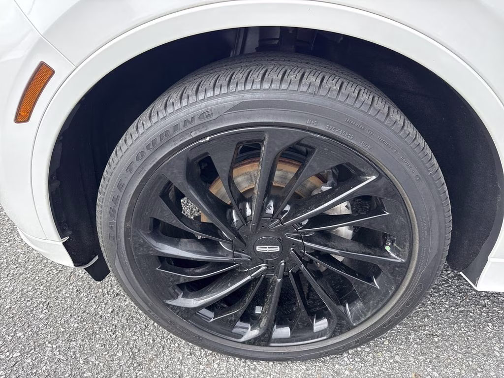 2025 Pristine White Metallic Tri-Coat Lincoln Aviator Reserve AWD SUV