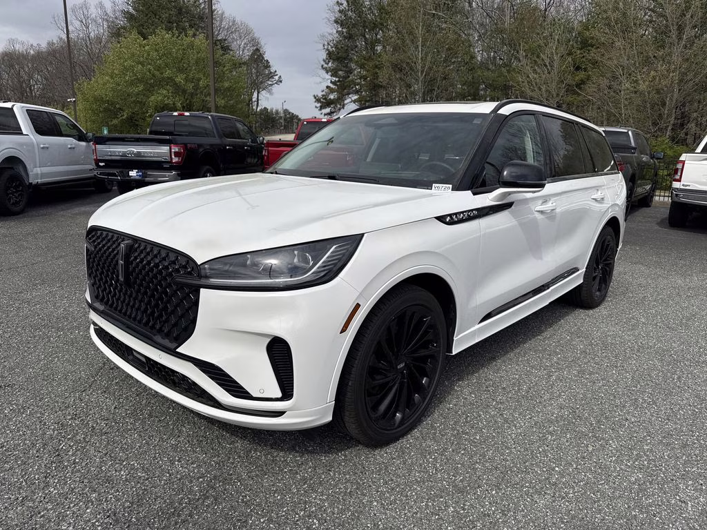 2025 Pristine White Metallic Tri-Coat Lincoln Aviator Reserve AWD SUV