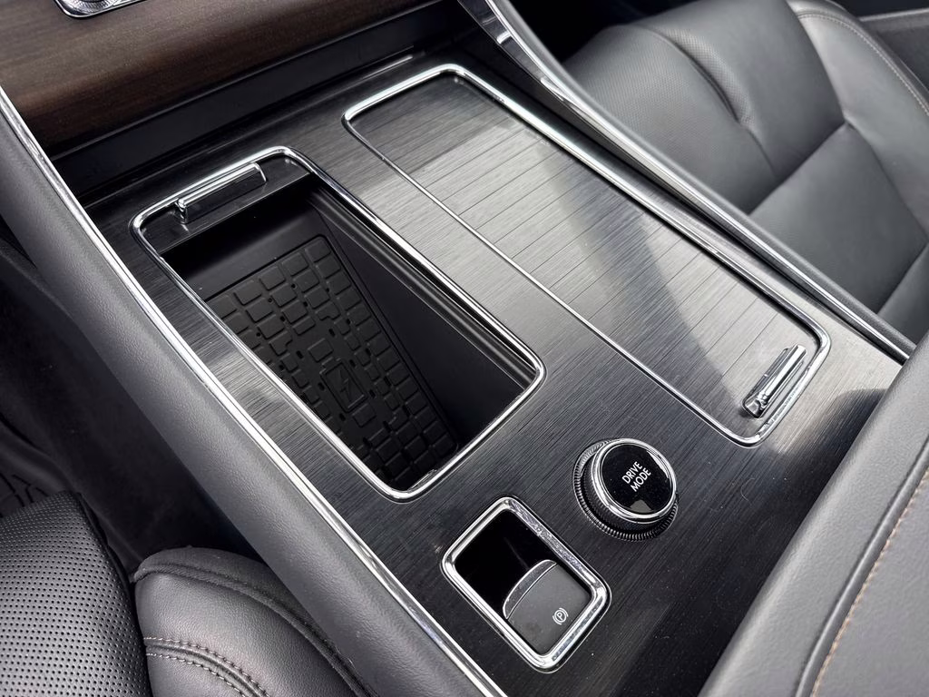 2025 Pristine White Metallic Tri-Coat Lincoln Aviator Reserve AWD SUV