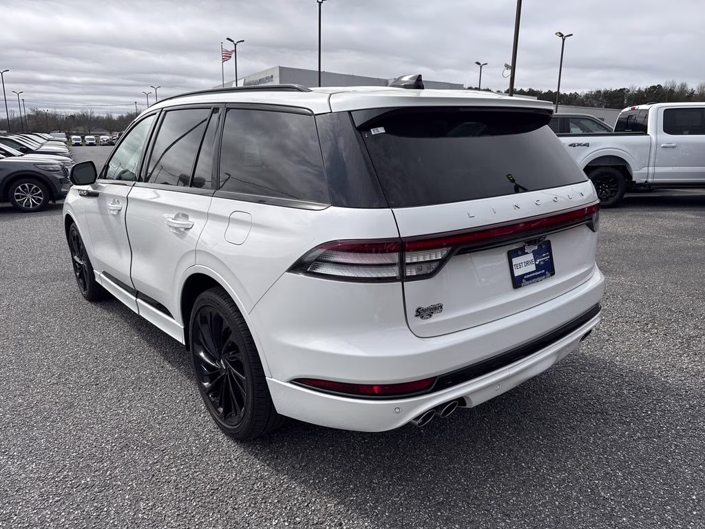 2025 Pristine White Metallic Tri-Coat Lincoln Aviator Reserve AWD SUV
