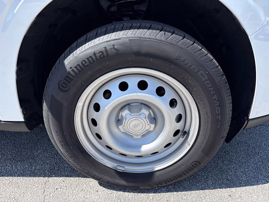 2026 Oxford White Ford Maverick XL AWD Truck
