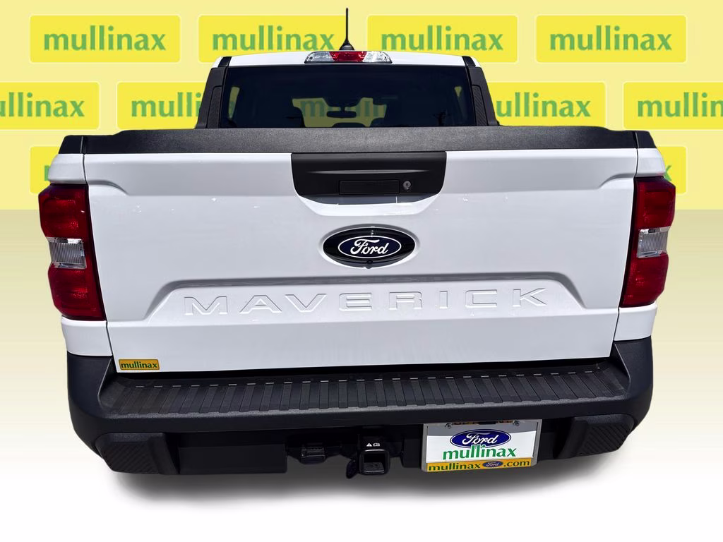 2026 Oxford White Ford Maverick XL AWD Truck