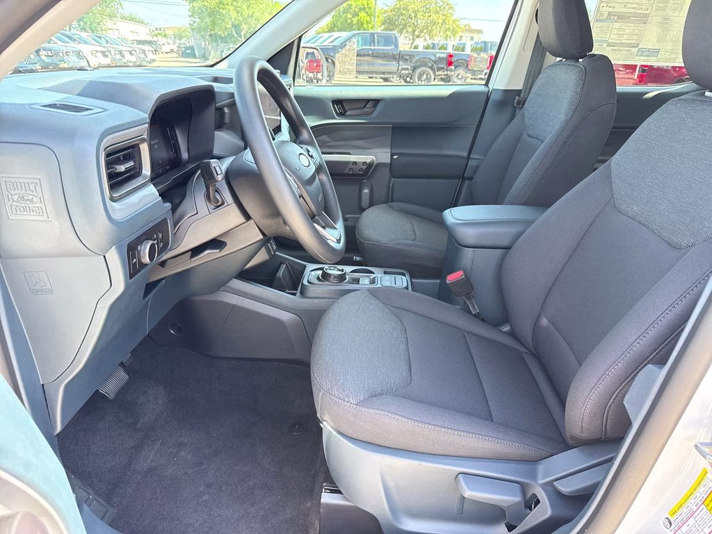 2026 Oxford White Ford Maverick XL AWD Truck
