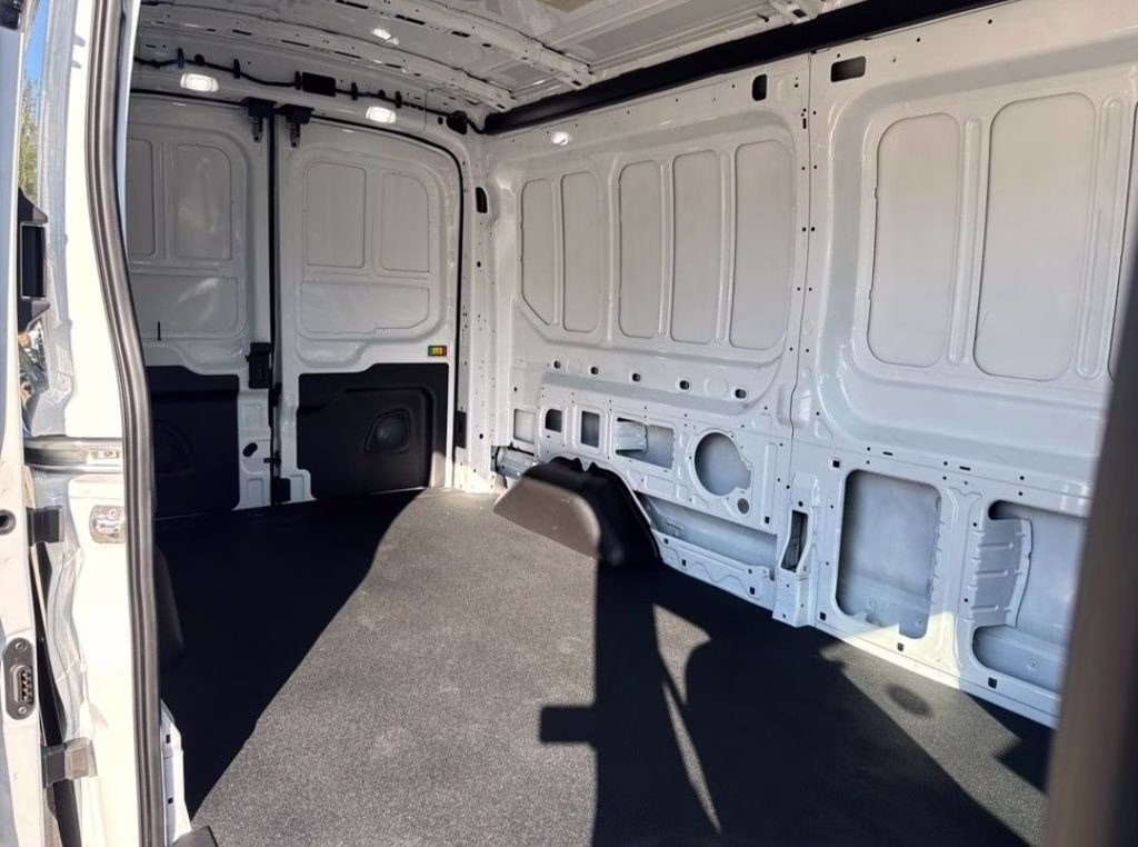 2026 Oxford White Ford Transit-250 Base RWD Van