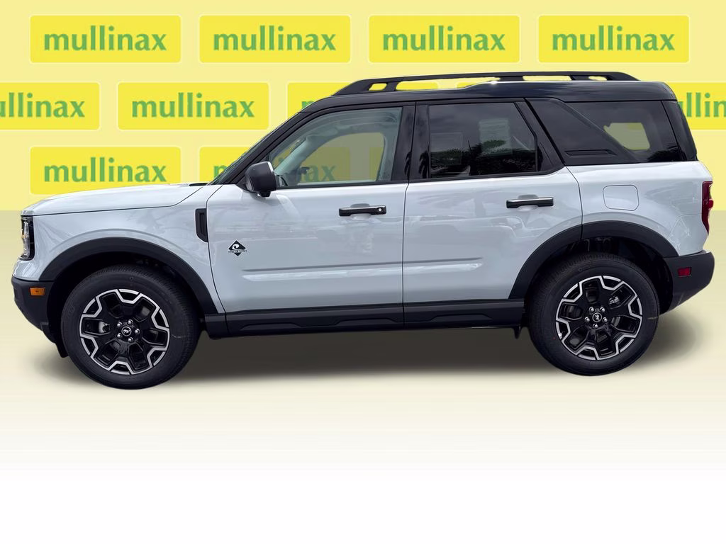 2026 White Metallic Ford Bronco Sport Outer Banks 4X4 SUV