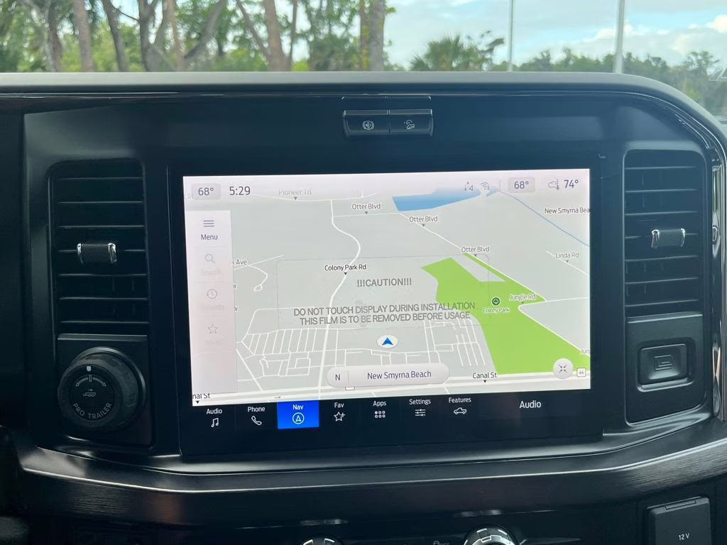 2026 White Metallic Ford Super Duty F-350 SRW Lariat 4X4 Truck