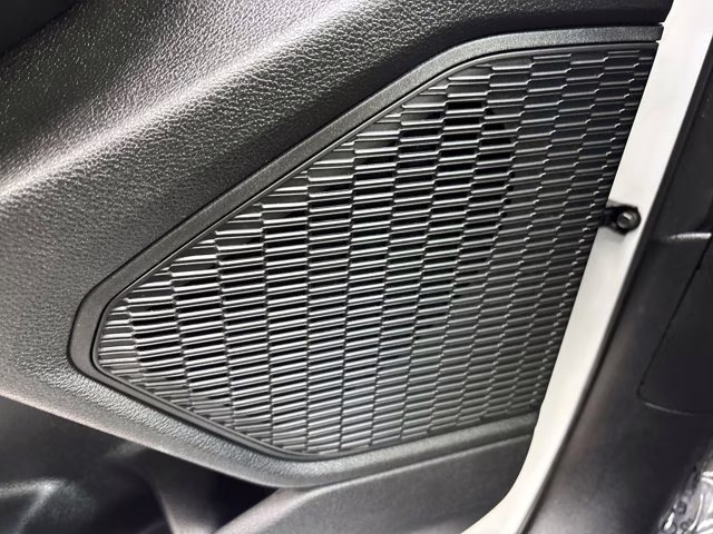 2025 Bright White Clearcoat Jeep Grand Cherokee Altitude 4X4 SUV