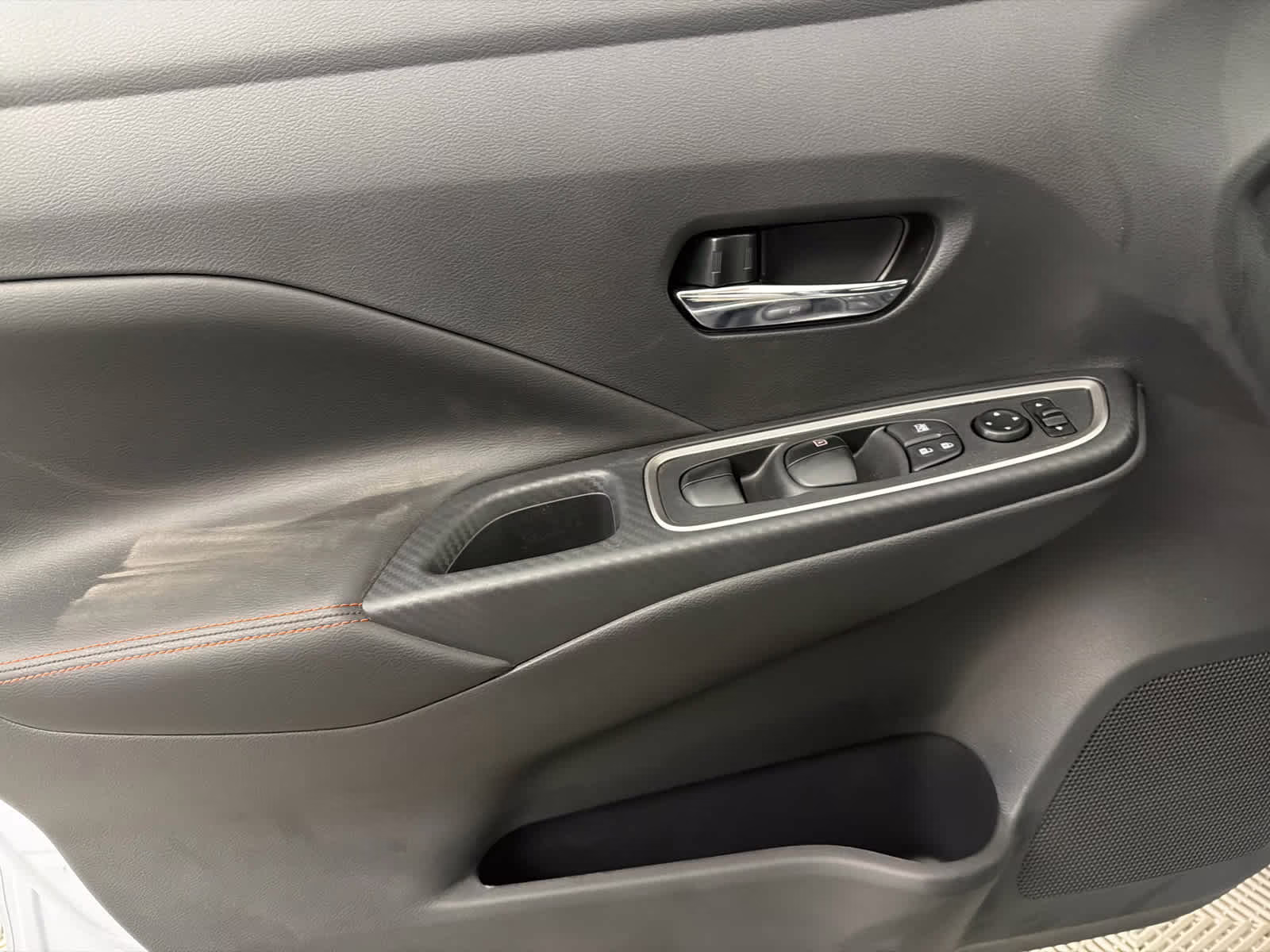 2025 Gray Sky Pearl Nissan Versa SR FWD Sedan