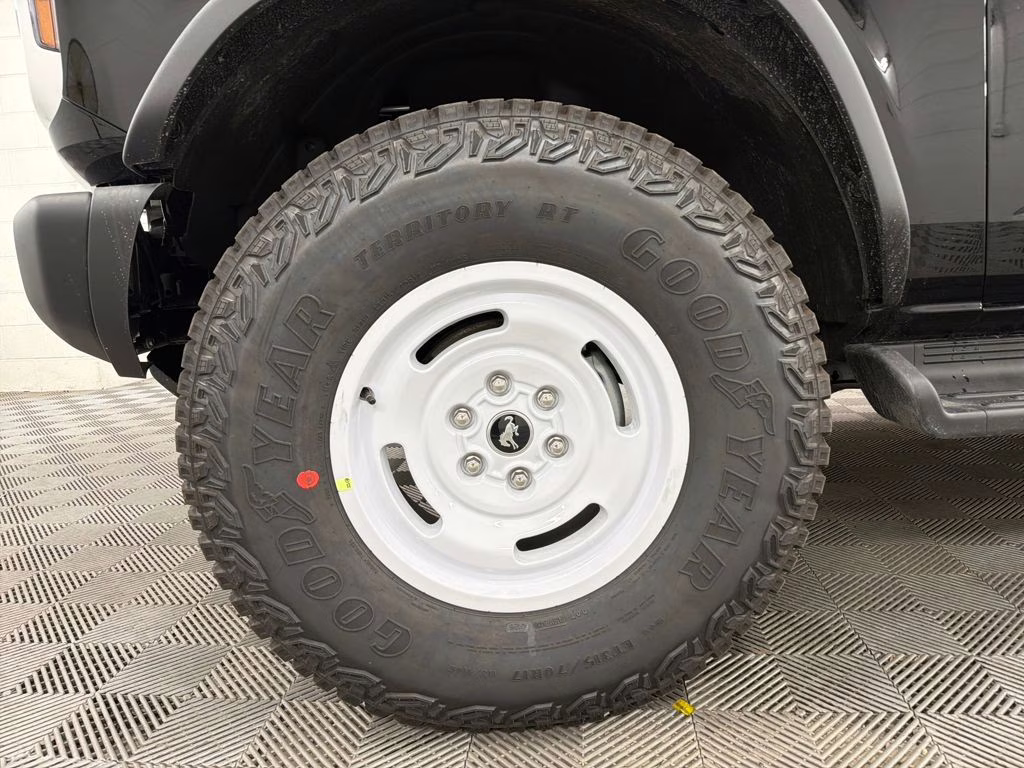 2026 SHADOW BLACK Ford Bronco Heritage Edition 4X4 SUV