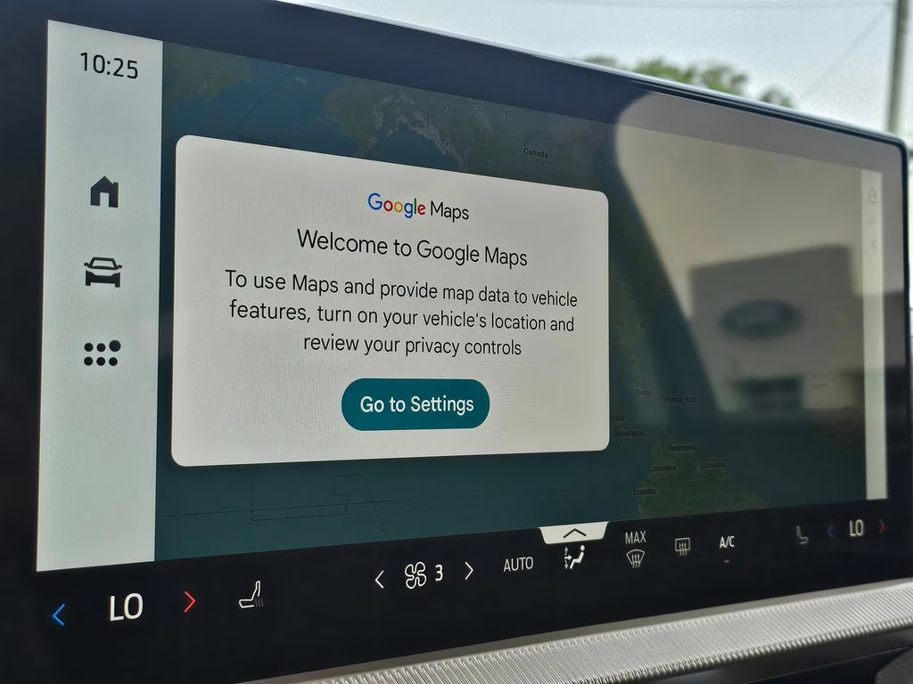 2026 Space White Metallic Ford Explorer Active RWD SUV