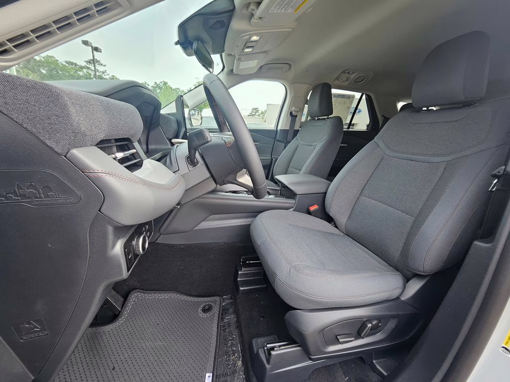 2026 Space White Metallic Ford Explorer Active RWD SUV