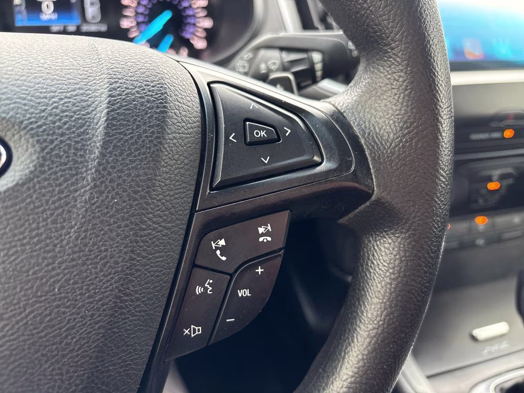 2015 Blue Metallic Ford Edge SE AWD SUV