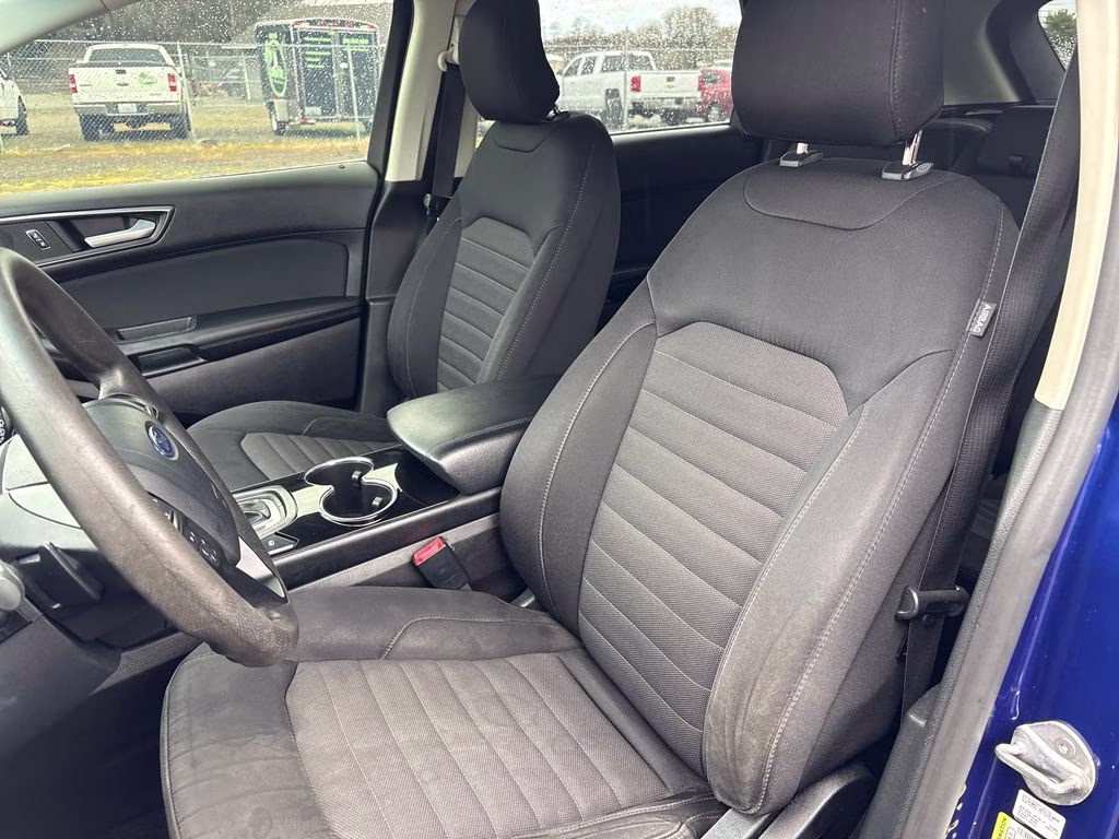 2015 Blue Metallic Ford Edge SE AWD SUV