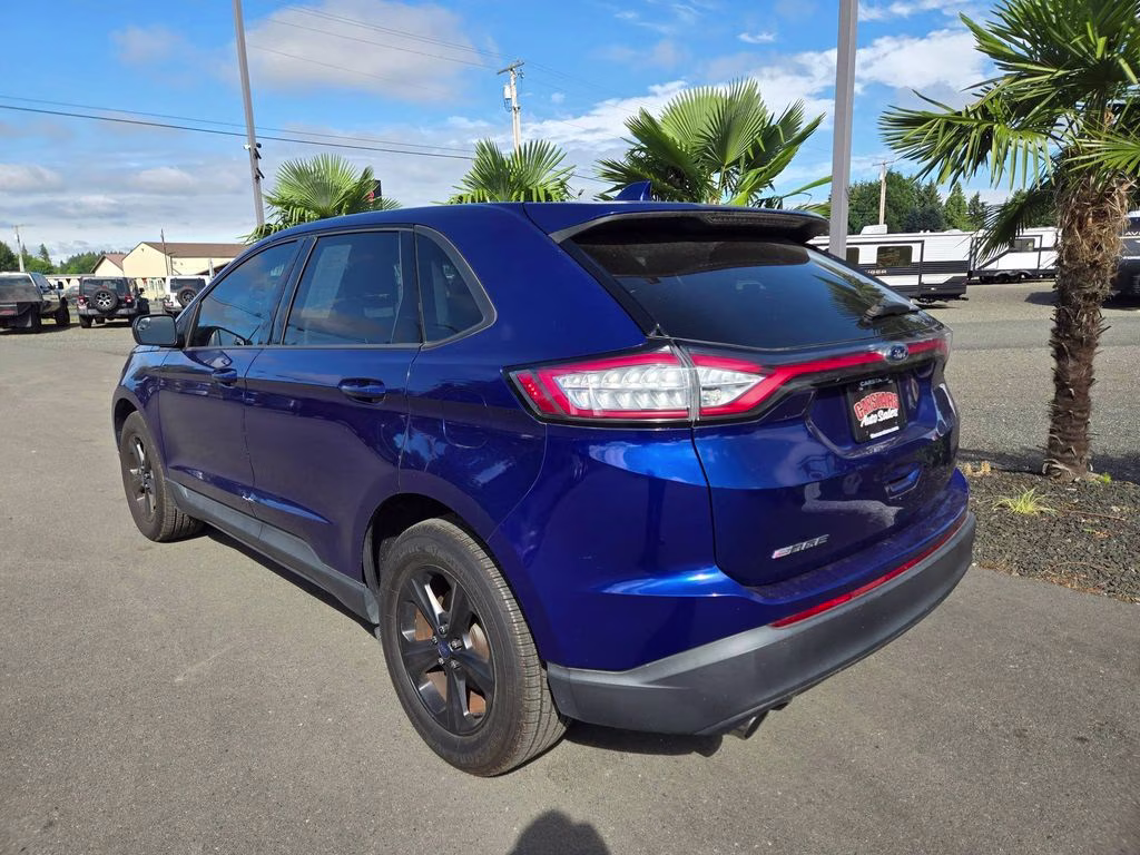 2015 Blue Metallic Ford Edge SE AWD SUV