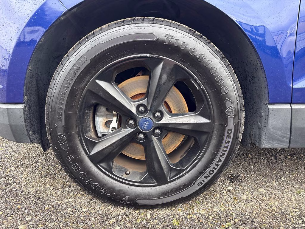 2015 Blue Metallic Ford Edge SE AWD SUV