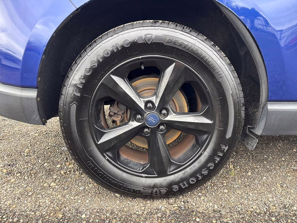 2015 Blue Metallic Ford Edge SE AWD SUV