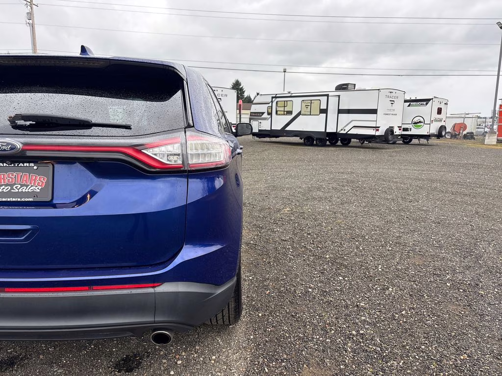 2015 Blue Metallic Ford Edge SE AWD SUV