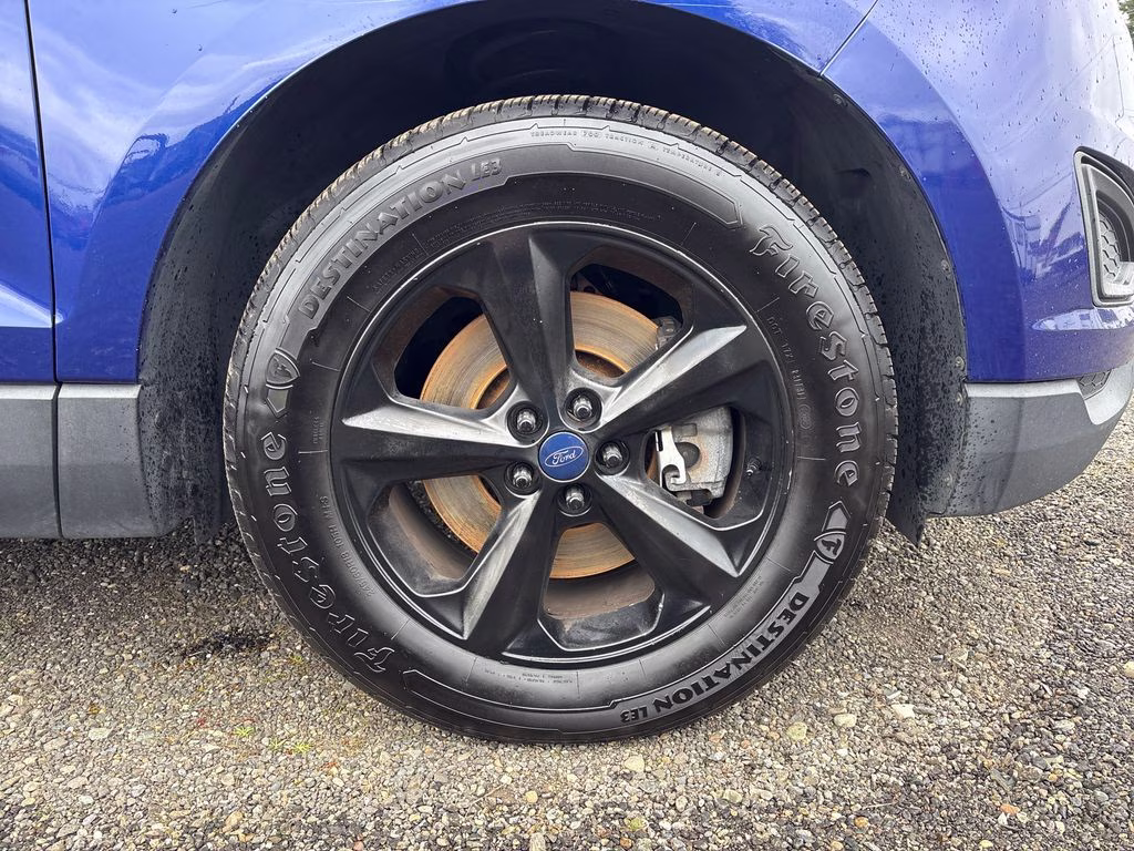 2015 Blue Metallic Ford Edge SE AWD SUV