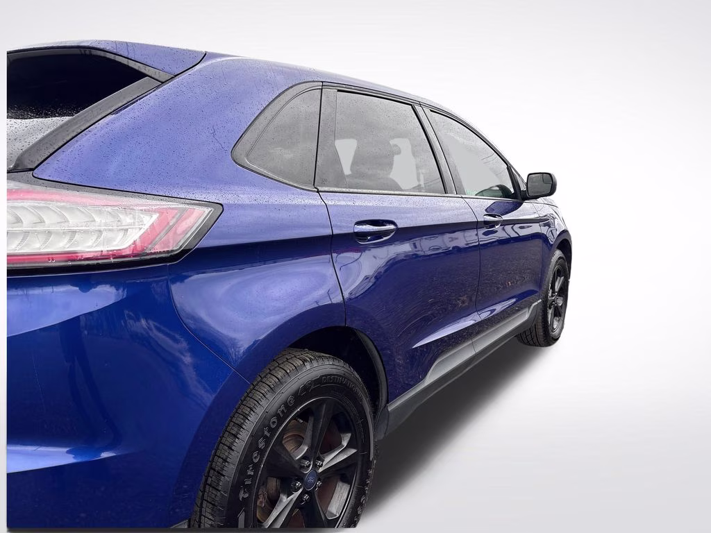 2015 Blue Metallic Ford Edge SE AWD SUV