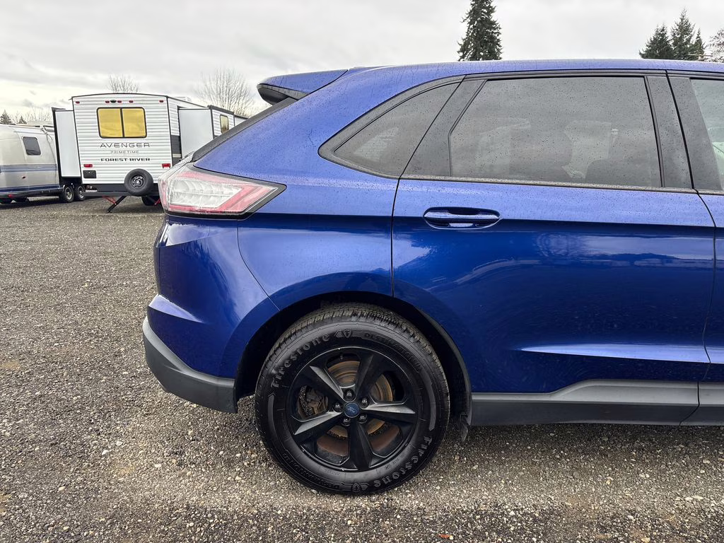2015 Blue Metallic Ford Edge SE AWD SUV