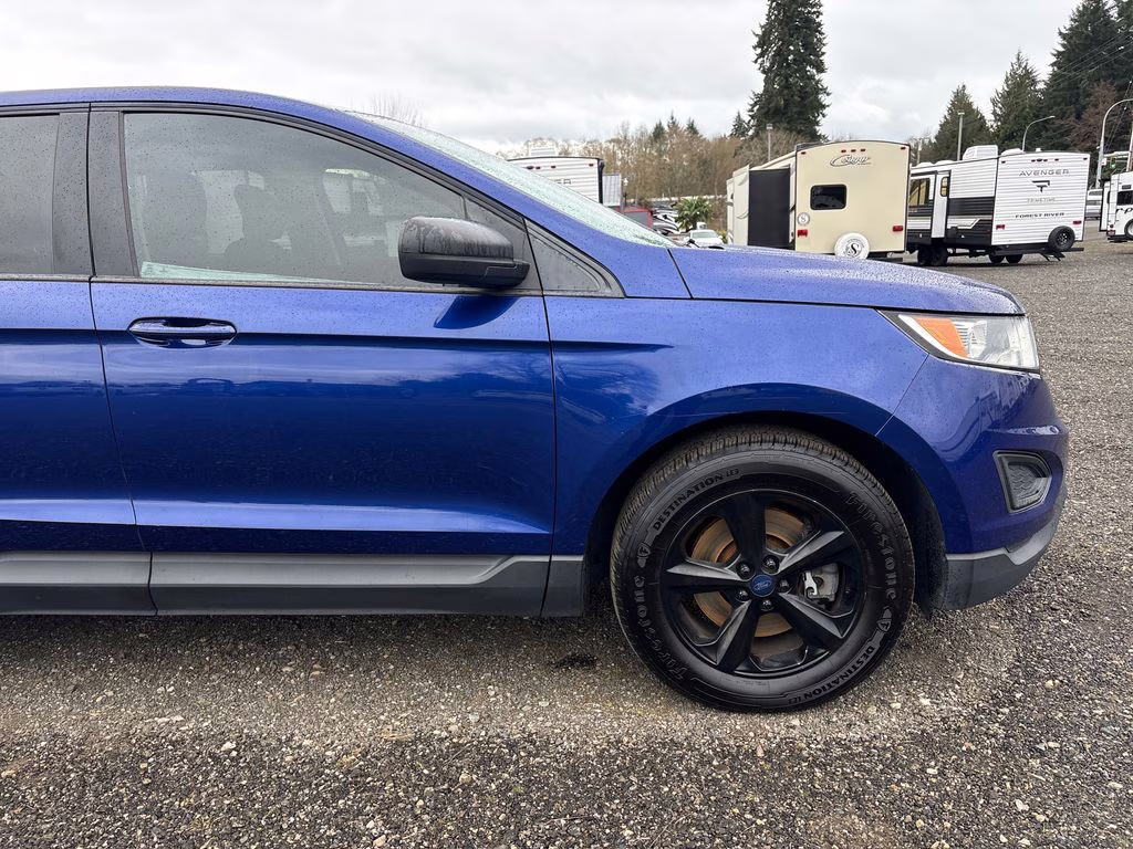 2015 Blue Metallic Ford Edge SE AWD SUV