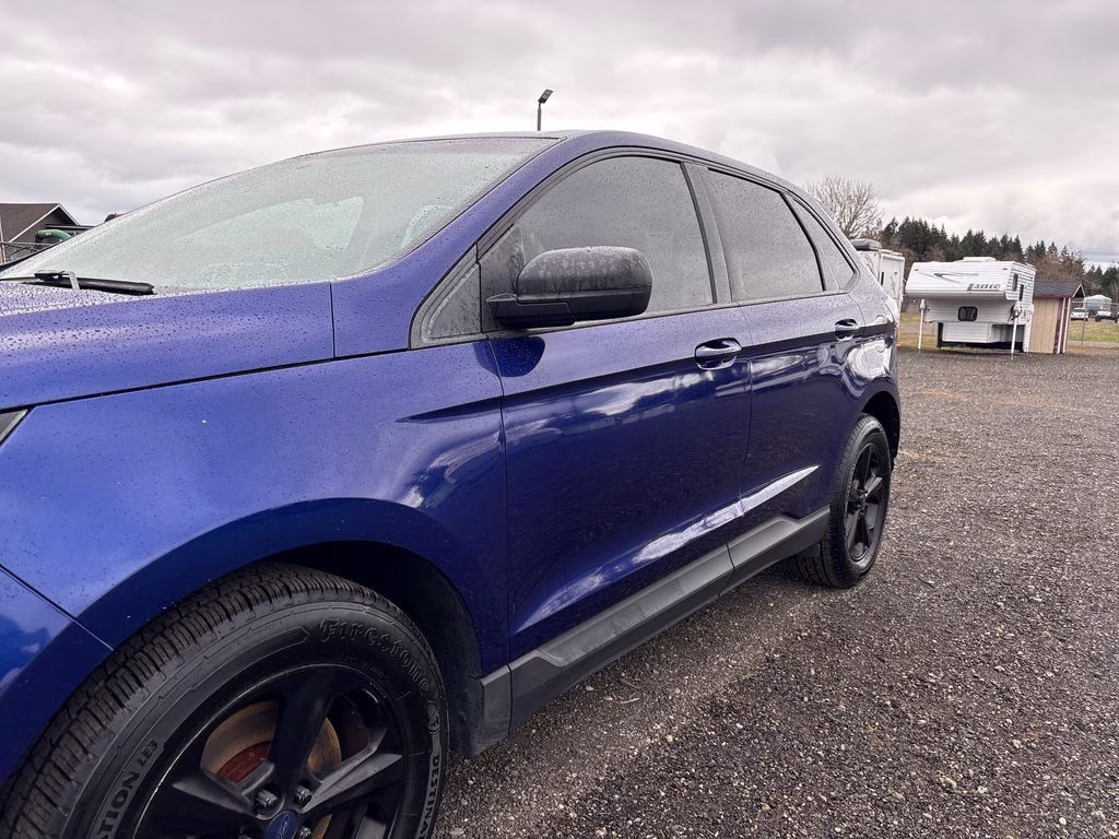 2015 Blue Metallic Ford Edge SE AWD SUV