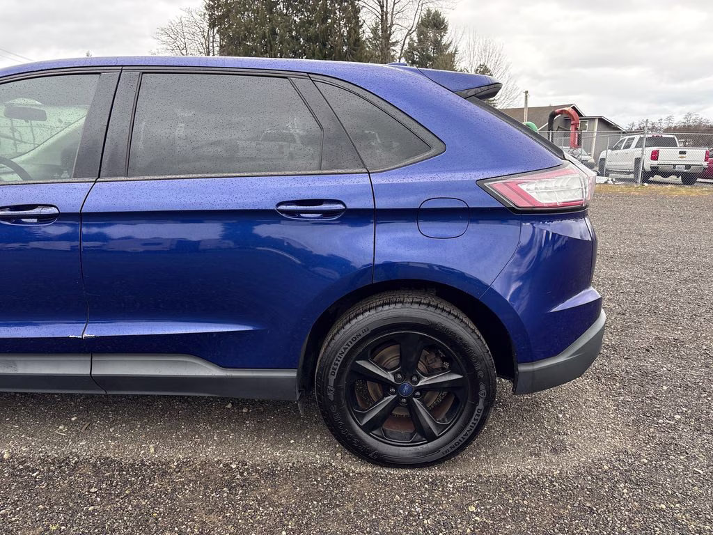 2015 Blue Metallic Ford Edge SE AWD SUV
