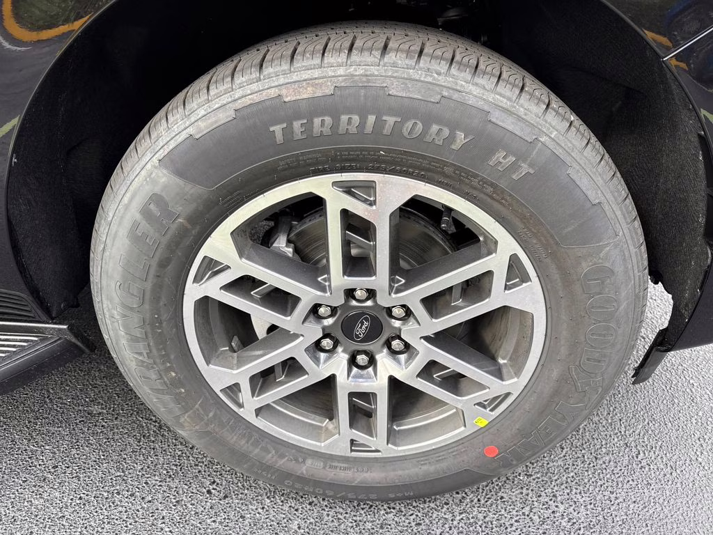 2026 Agate Black Metallic Ford Expedition Active RWD SUV