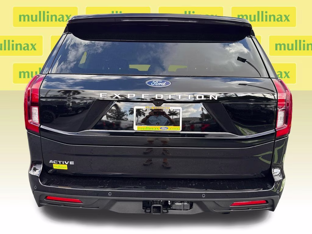 2026 Agate Black Metallic Ford Expedition Active RWD SUV