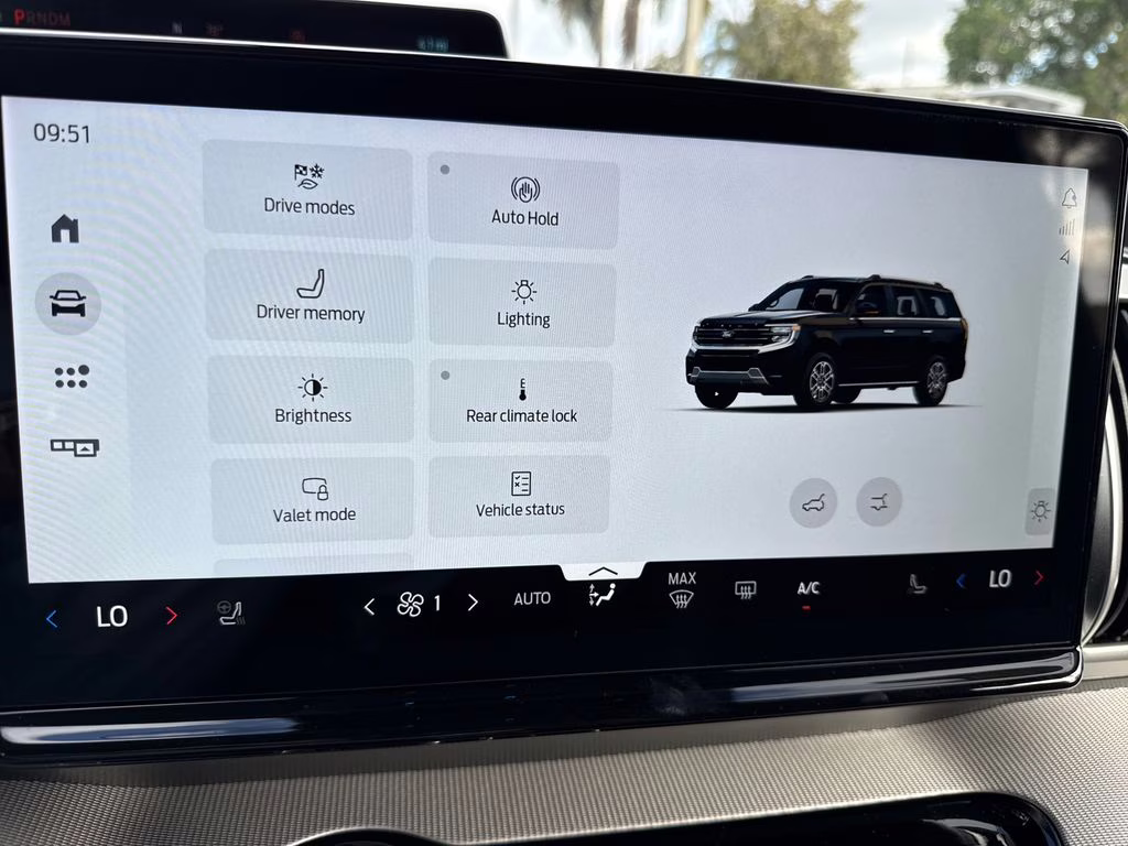 2026 Agate Black Metallic Ford Expedition Active RWD SUV