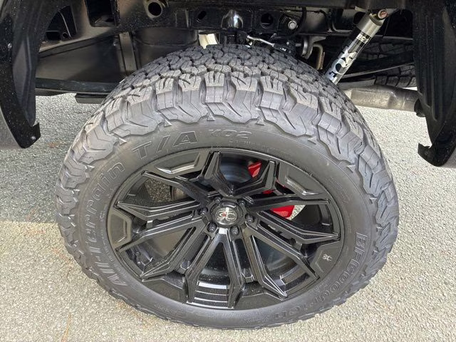 2026 Black Metallic Ford F-150 Lariat BLACK WIDOW 4X4 Truck