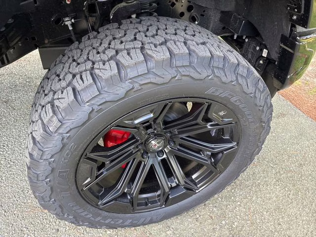 2026 Black Metallic Ford F-150 Lariat BLACK WIDOW 4X4 Truck