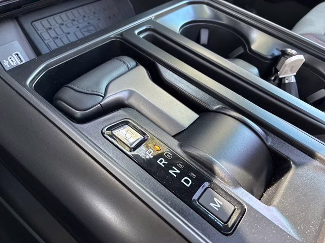 2026 Black Metallic Ford F-150 Lariat BLACK WIDOW 4X4 Truck