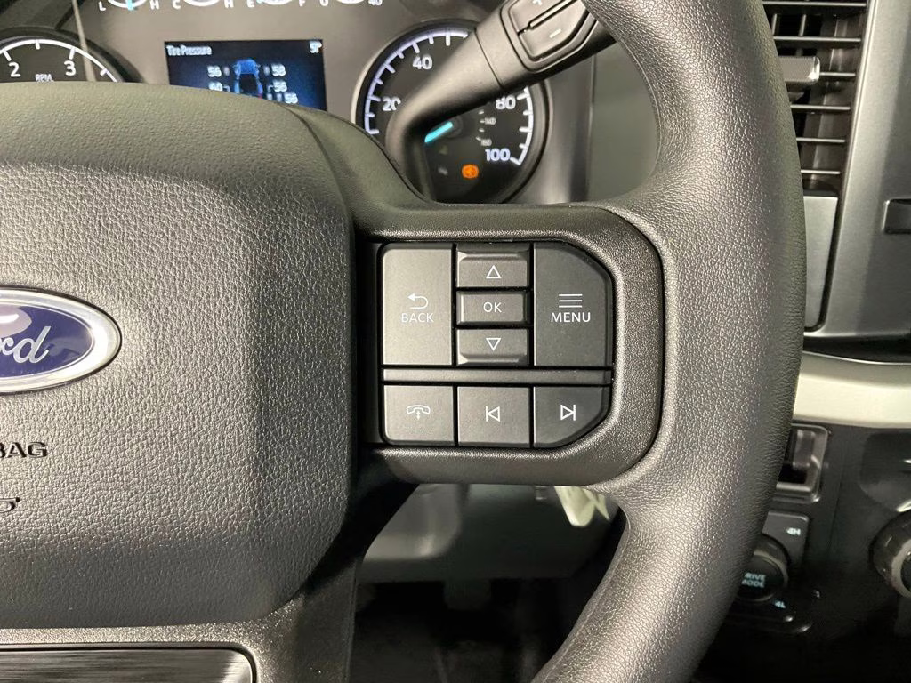 2026 Oxford White Ford Super Duty F-350 DRW XL 4X4 Truck