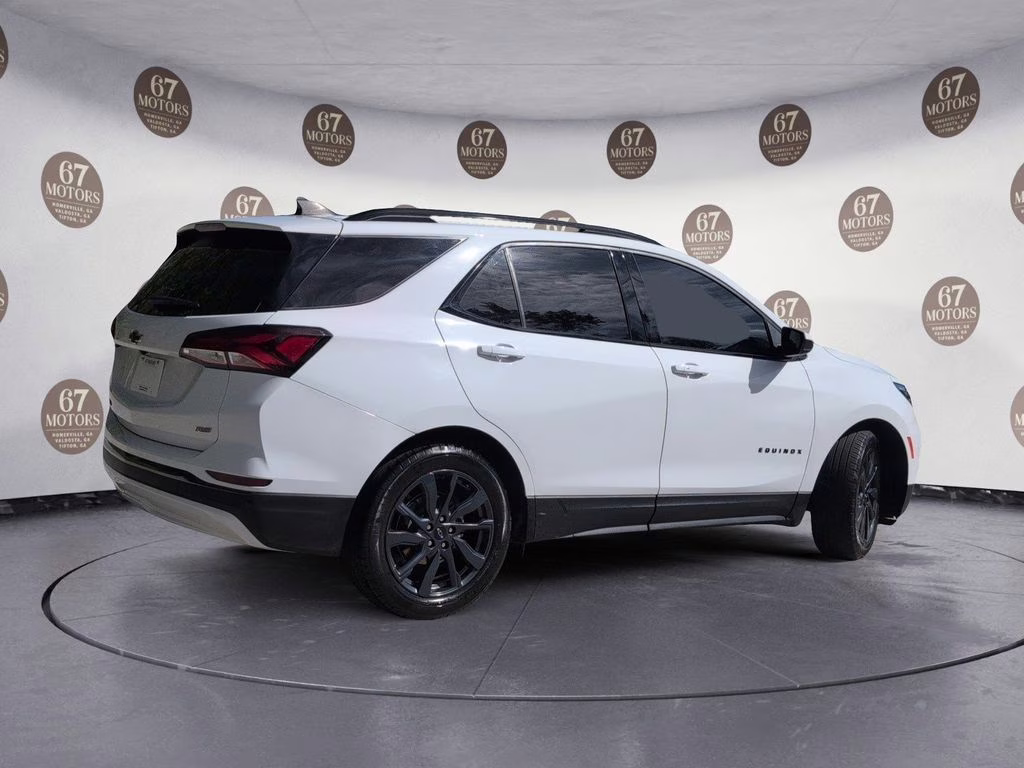 2022 Summit White Chevrolet Equinox RS FWD SUV
