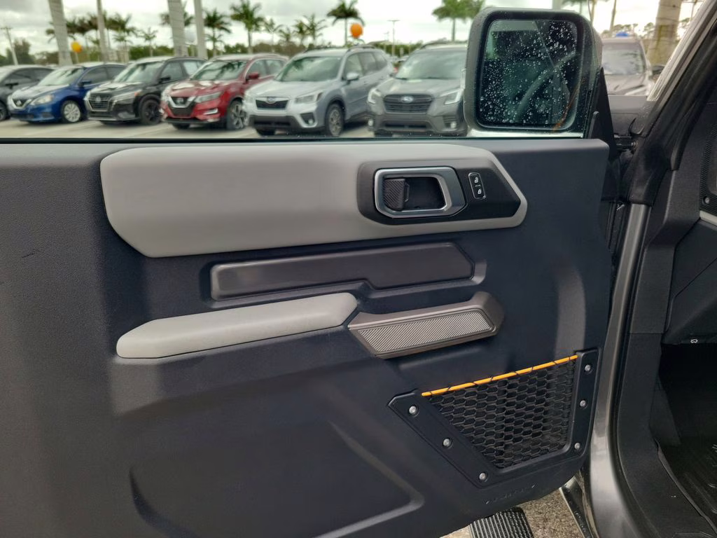 2022 Gray Metallic Ford Bronco Badlands 4X4 SUV