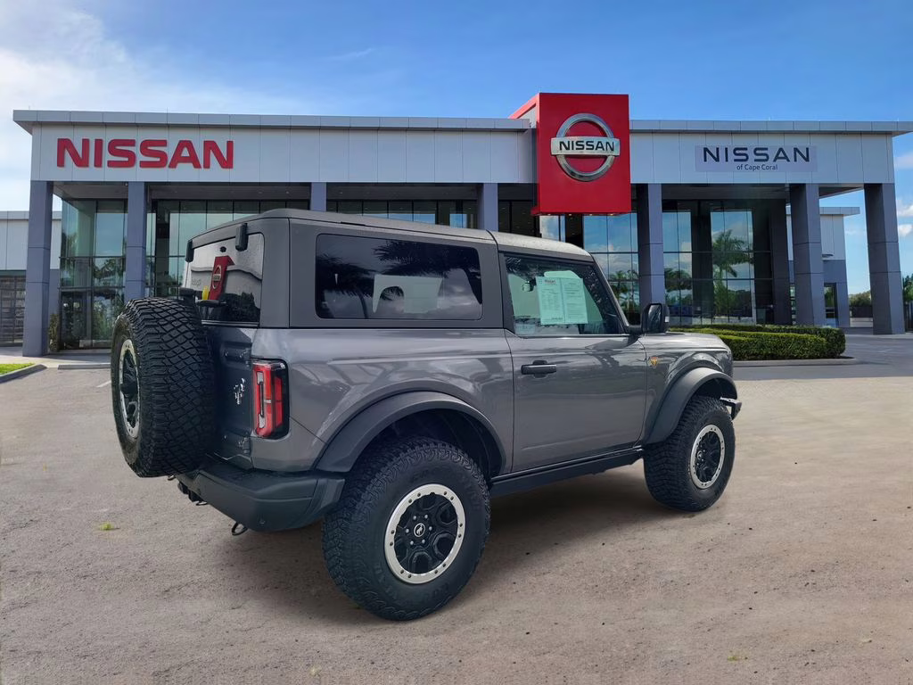 2022 Gray Metallic Ford Bronco Badlands 4X4 SUV