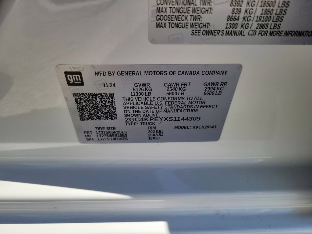 2025 Summit White Chevrolet Silverado 2500HD LTZ 4X4 Truck