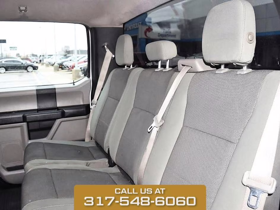 2017 Oxford White Ford F-150 XL 4X4 Truck