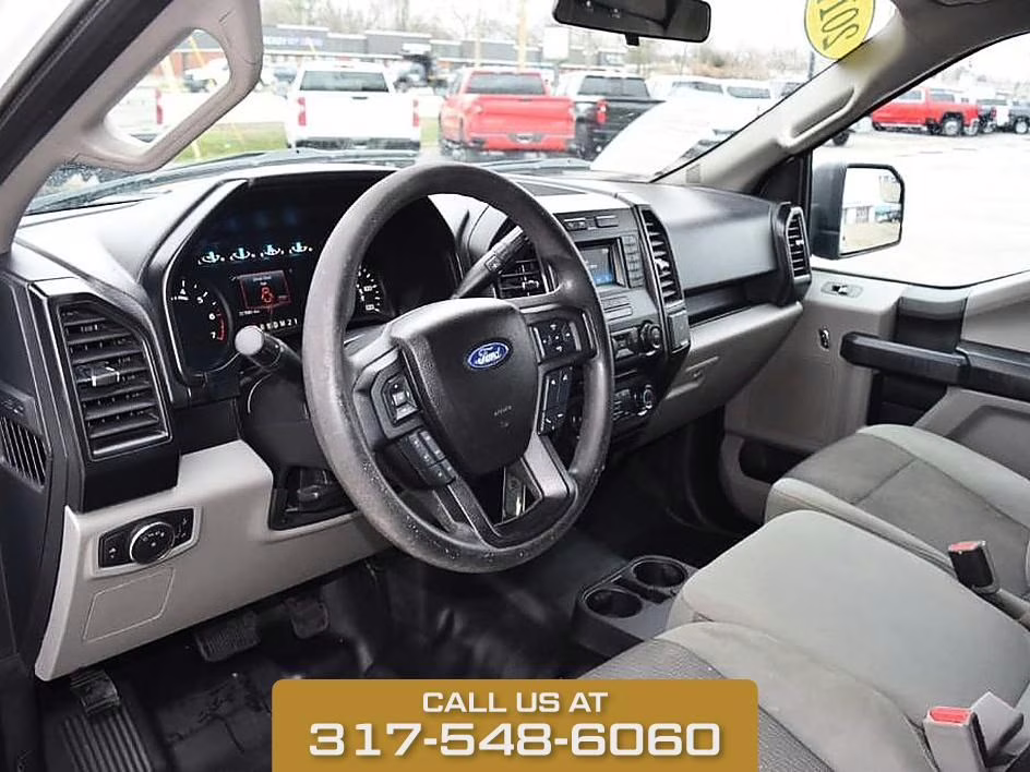 2017 Oxford White Ford F-150 XL 4X4 Truck