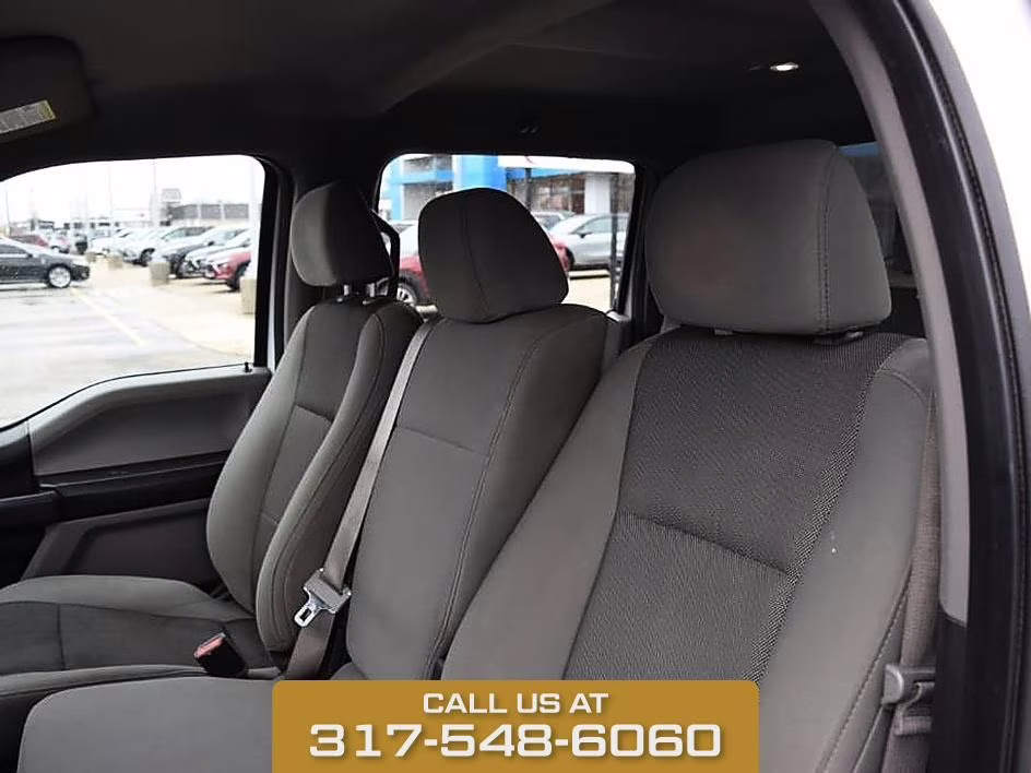 2017 Oxford White Ford F-150 XL 4X4 Truck