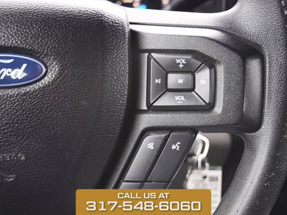 2017 Oxford White Ford F-150 XL 4X4 Truck