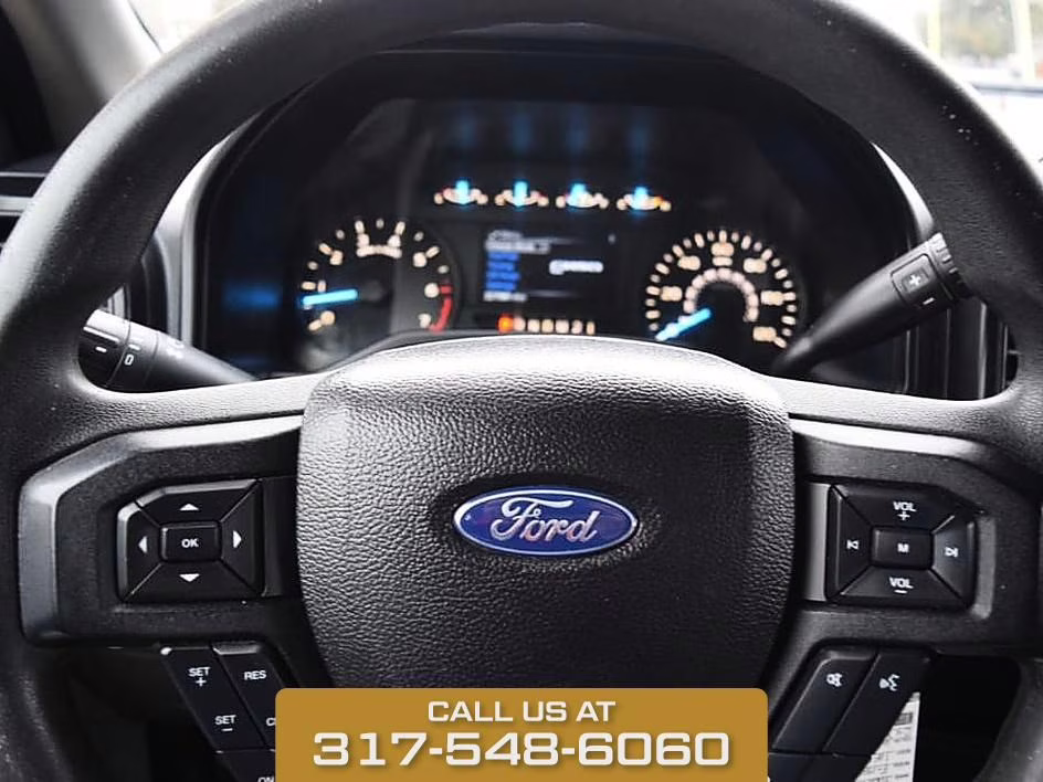 2017 Oxford White Ford F-150 XL 4X4 Truck