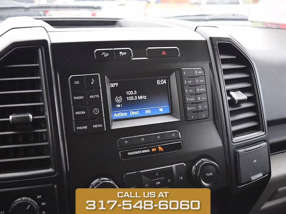2017 Oxford White Ford F-150 XL 4X4 Truck