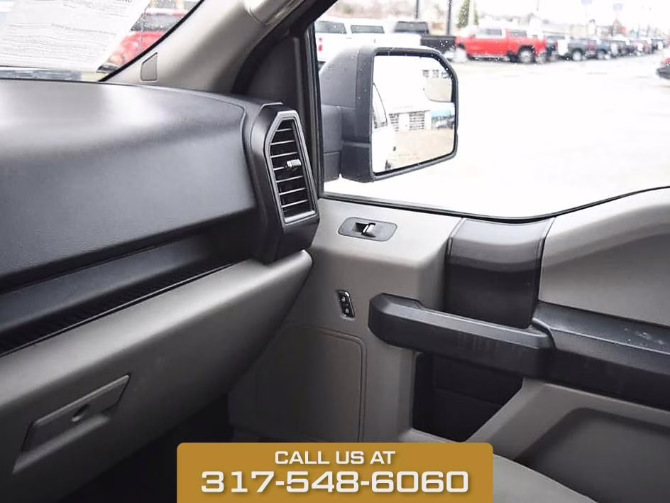 2017 Oxford White Ford F-150 XL 4X4 Truck