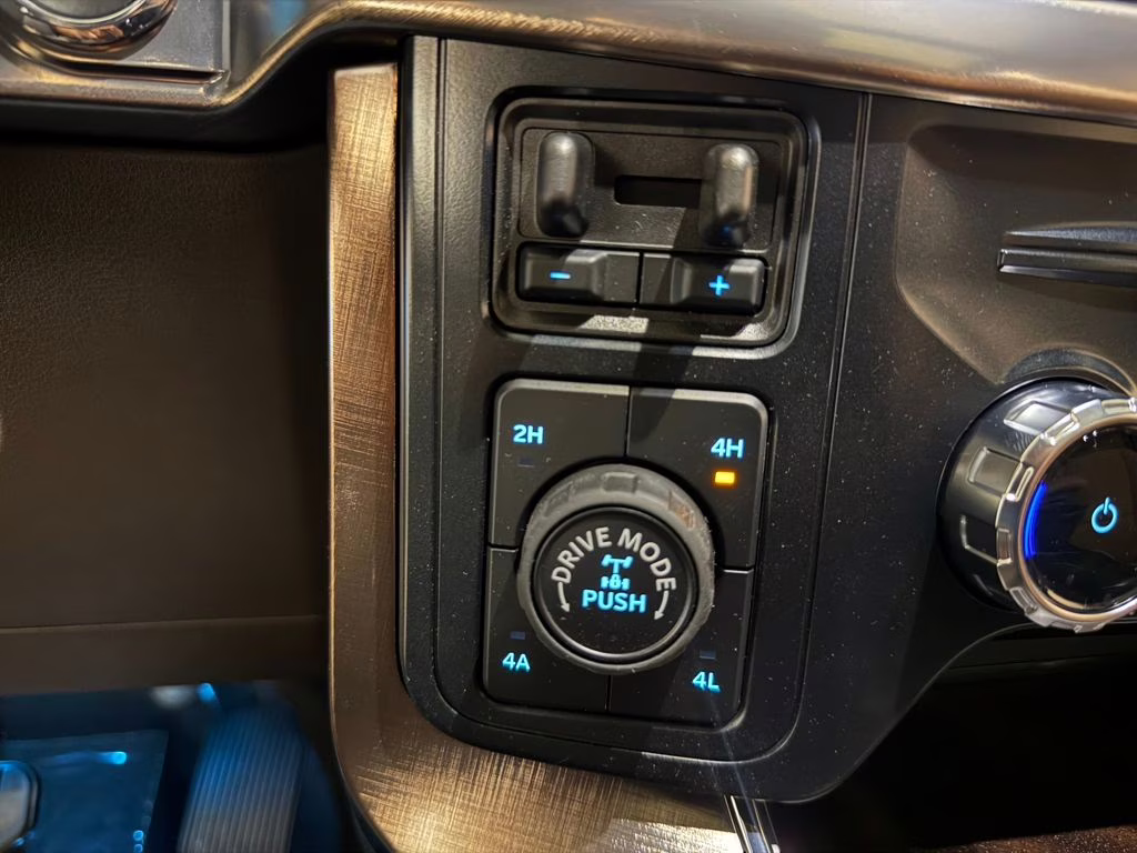 2026 Star White Metallic Tri-Coat Ford F-150 King Ranch 4X4 Truck