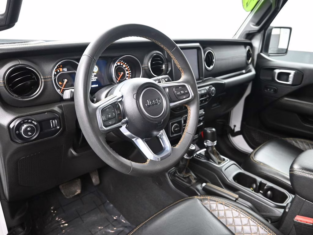 2023 Bright White Clearcoat Jeep Gladiator High Altitude 4X4 Truck