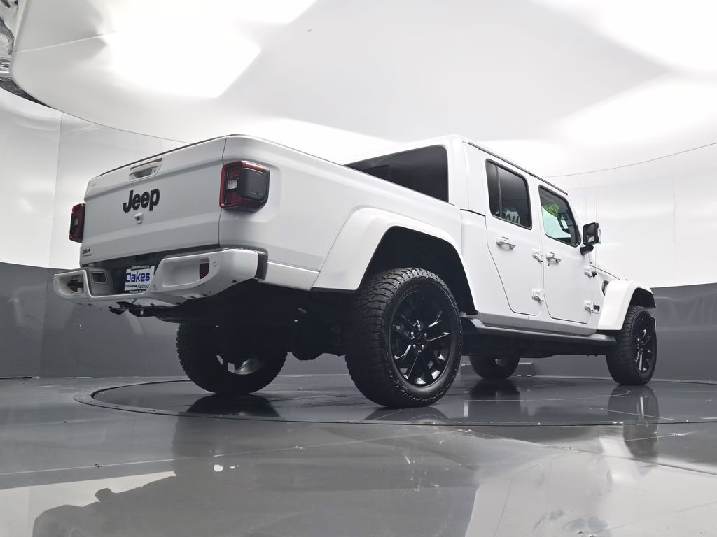 2023 Bright White Clearcoat Jeep Gladiator High Altitude 4X4 Truck